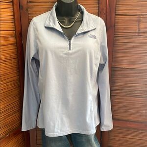 North Face Women’s Quarter Zip pullover shirt - Large Long Sleeve Sky Blue